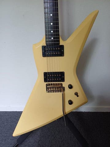 Aria Pro II - ZZ Deluxe Explorer Type Cream White Original, Nieuw