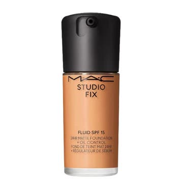 MAC Cosmetics - Studio Fix Fluid Foundation - NC43.5, Ophalen of Verzenden, Nieuw, Gehele gezicht, Make-up