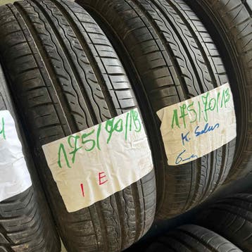 2 x Kumho Solus 175-70-13 Zomerbanden 6mm, Auto-onderdelen, Banden en Velgen, Gebruikt, 13 inch, 175 mm, Ophalen of Verzenden