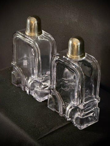 Zuordnung wohl Val Saint Lambert - Karaf (2) - Glas - Zilver