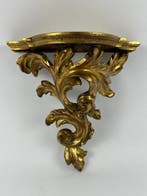 Wanddecoratie - Italië - Een vergulde wandconsole.