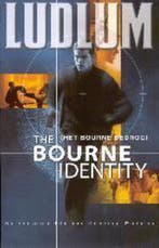Het Bourne bedrog / Jason Bourne / 1 9789024542413, Verzenden, Gelezen, Robert Ludlum