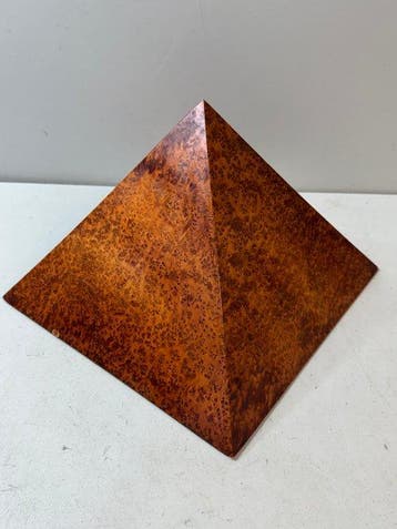 Decoratief ornament - Piramide van Wortelhout – Vintage