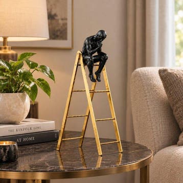 Beeld, Golden Ladder Thinker Sculpture – Contemporary, Antiek en Kunst