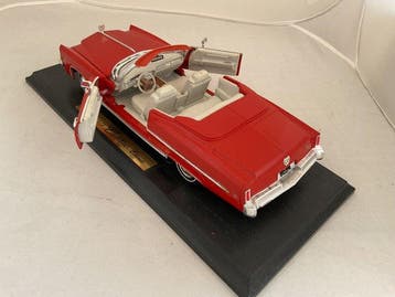 Anson 1:18 - Model cabriolet - Cadillac Eldorado 1973, Nieuw