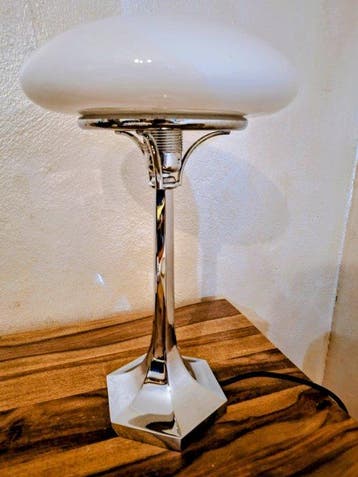Tafellamp - Opaline glas - Verfijnde tafellamp