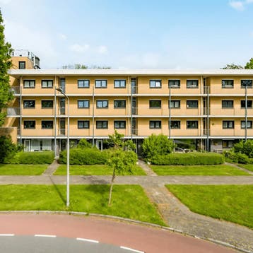 Appartement in Amstelveen gevonden voor €2050,- pm, Huizen en Kamers, Huizen te huur, Direct bij eigenaar, Noord-Holland, Appartement