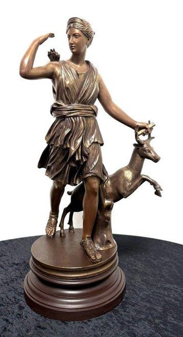 Gedetailleerd Bronzen - sculptuur, Diane Chasseresse - 52 cm