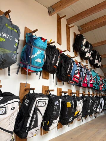 Gebruikte Core kites vanaf €300 | Boards & bars beschikbaar, Ophalen of Verzenden, Zo goed als nieuw