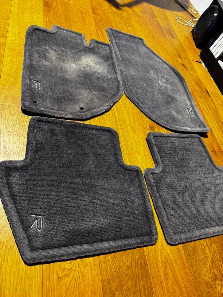 Volvo classic R matten set | Erg netjes, Auto-onderdelen, Interieur en Bekleding, Gebruikt, Volvo, Ophalen of Verzenden