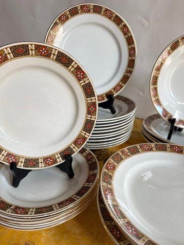 Keller et Guérin de Luneville - Tafelservies (24) - modele “