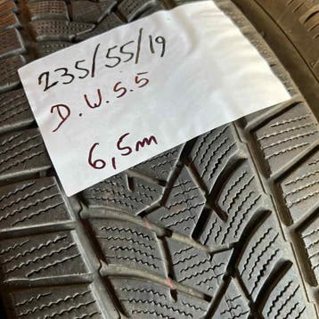 2 x Dunlop Winter Sport 5 235-55-19 Winterbanden 6,5mm, 19 inch, Gebruikt, 235 mm, Band(en)