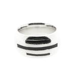 Brede zilveren ring met zwarte emaille, Gebruikt, Overige kleuren, Ophalen of Verzenden, Kleiner dan 17