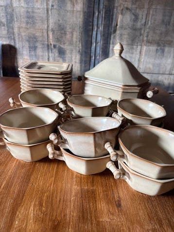 Matteo DAgostino - Ernestine Virden Cannon - Tafelservies