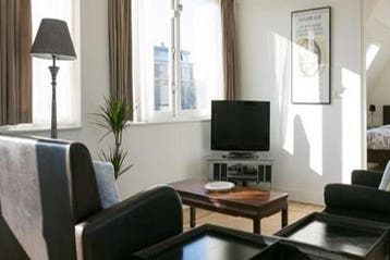 Appartement Riouwstraat in Den Haag, Den Haag, Den Haag, Via bemiddelaar, Appartement
