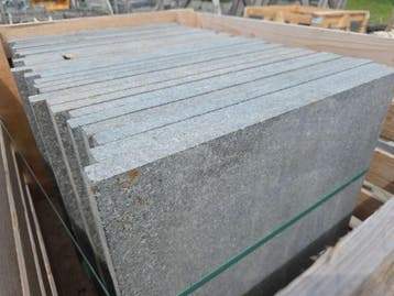 34 stuks Natuurstenen tegels 600 x 600 x h30 mm, Nieuw