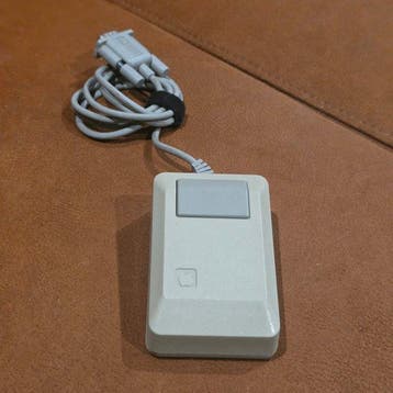 Apple Rare Vintage Original Macintosh Mouse (Model M0100) –, Nieuw