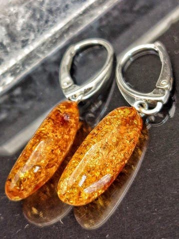 Oorbellen van 925 sterlingzilver met Baltische barnsteen van