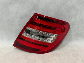 Mercedes C-Klasse W204 Kombi 11-14 Achterlicht Rechts LED, Verzenden, Gebruikt