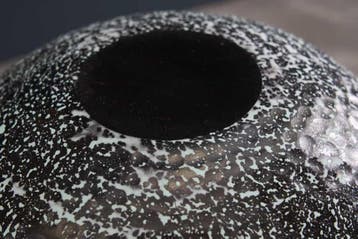 Handgemaakte decoratieve kom ORIENT 26cm zilver met patina, Ophalen of Verzenden, Nieuw