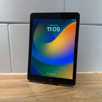 Apple iPad (5th Generation) 128GB Wifi - Mobiele telefoon, Nieuw