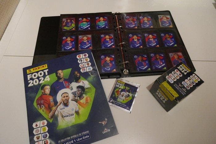 2024 Panini FOOT FRANCE - 1 Empty album + complete loose, Verzamelen, Stickers