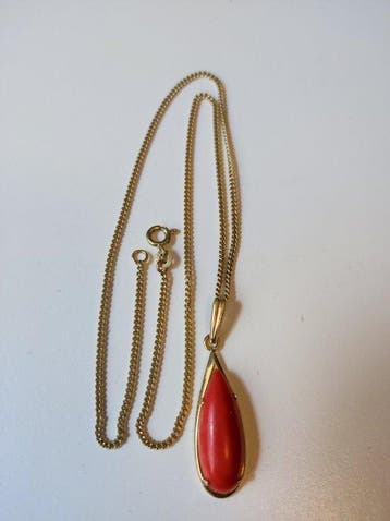 Ketting met hanger - 14 karaat Geel goud Koraal