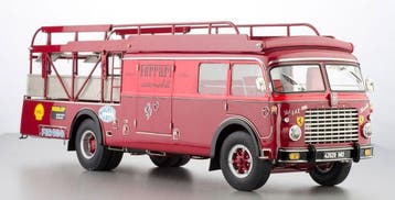 CMC 1:18 - Modelauto - Ferrari Racing transporter Fiat 642, Nieuw