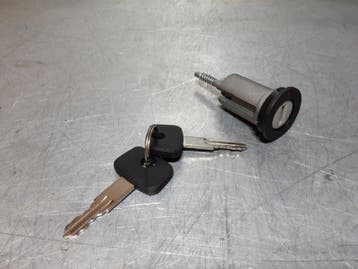 Contactslot met 2 sleutels Opel Corsa, Kadett D, Kadett E., Verzenden, Nieuw, Opel