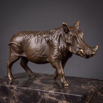 Beeld, Exclusief sculptuur van een wrattenzwijn. Naar: Milo, Antiek en Kunst