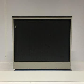 (MDK-106216) Ahrend roldeurkast creme/zwart, Huis en Inrichting, Kasten | Roldeurkasten en Archiefkasten, Ophalen of Verzenden