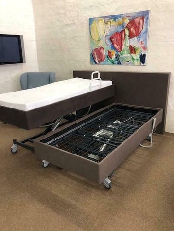 ZGAN. Div. hoog laag bedden elektrisch boxspring seniorenbed, Ophalen, Nieuw