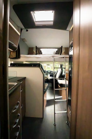 Luxe Camper te huur / verhuur Almere - Vanaf 120€ per dag!
