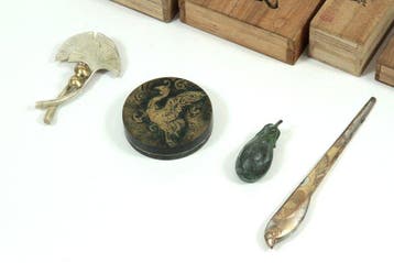 Set van 4 Japanse metalen bureau-accessoires Seibo Kitamura