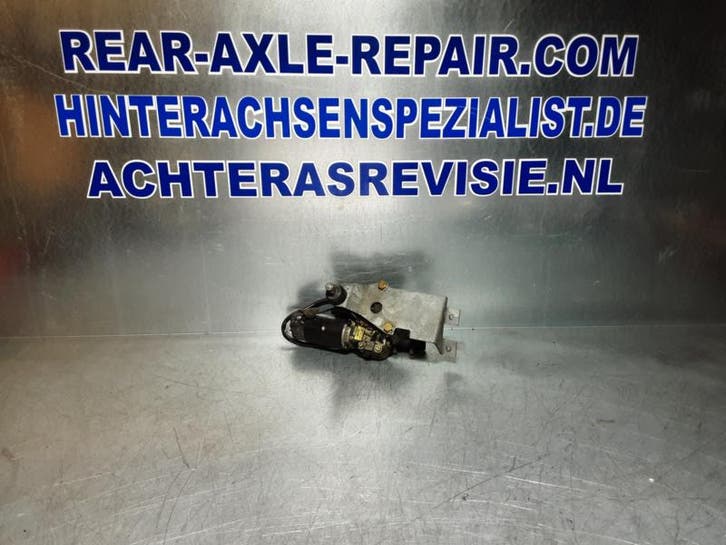 Ruitenwissermotor achter Opel Kadett D. (Interieur), Auto-onderdelen, Interieur en Bekleding, Gebruikt, Opel, Verzenden