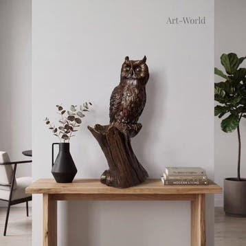 Beeld, XL sculptuur van een uil op tak 40 cm. Gesigneerd -