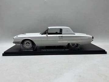 K-scale 1:18 - Modelauto - Ford Thunderbird Coupé 1965, Nieuw