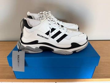 Balenciaga - Balenciaga × Adidas Triple S sneakers Size 46, Kleding | Heren, Schoenen, Nieuw