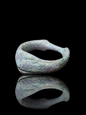 Middeleeuws Brons, Early Big Archer thumb Face Ring (Zonder
