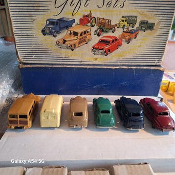 Dinky Toys 1:43 - Modelauto - Dinky Toys - Cadeauset, Nieuw