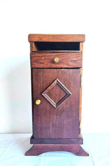 Amsterdamse School - Hoog dressoir - Hout