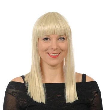 Cameron pruik blond luxe, Verzenden, Nieuw