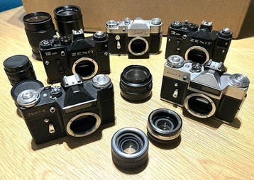 Zenit collectie 5 camera’s + 3 Objectieven +Teleconverters, Nieuw