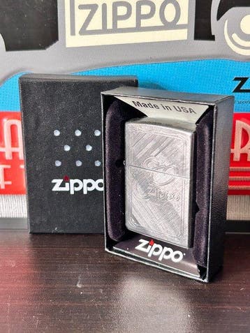 Zippo - B16 Zippo 80th Birthday - Zonder minimumprijs -, Verzamelen, Nieuw
