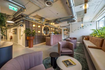 Werkplekken te huur Den Haag Koninginnegracht 10, Zakelijke goederen, Bedrijfs Onroerend goed, Huur