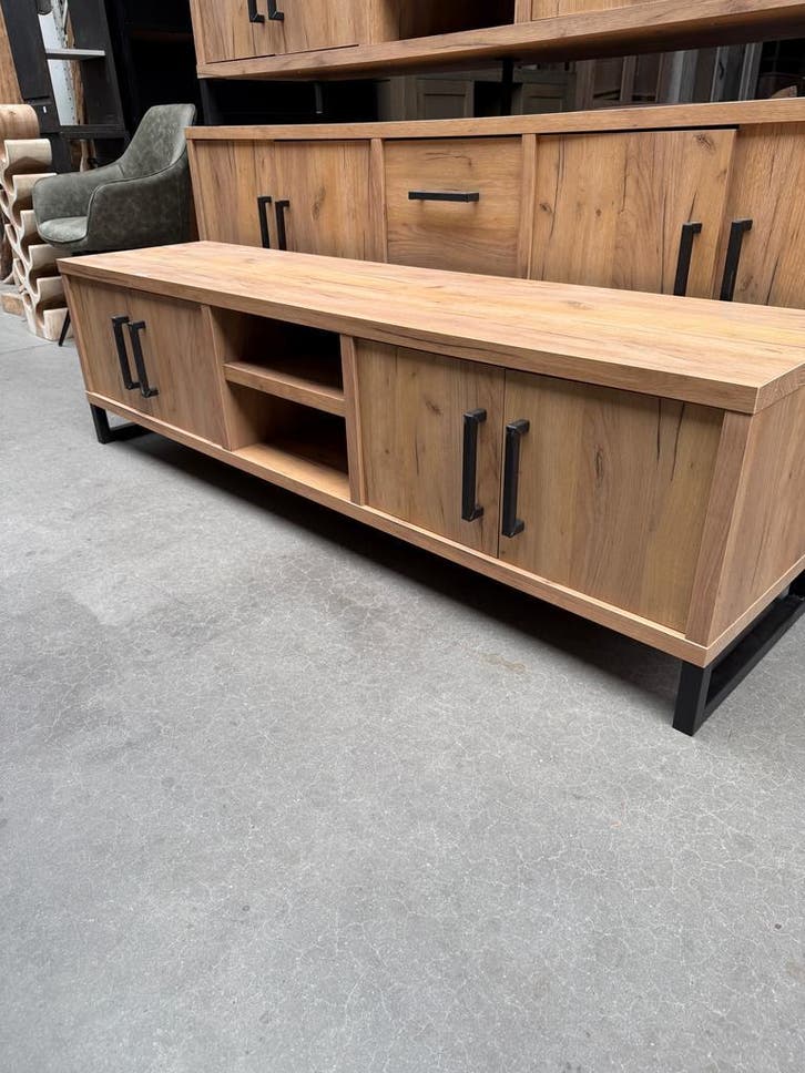 Ronda tv-dressoir, kleur wild oak, Huis en Inrichting, Kasten | Televisiemeubels, Nieuw, Metaal, Overige materialen