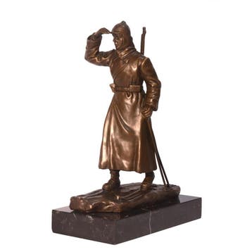 A BRONZE SCULPTURE OF A RUSSIAN SOLDIER ON SKIES (Interieur), Verzenden, Nieuw