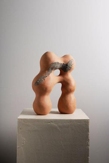 Valentina Cojocaru - sculptuur, Erosione - 30 cm - Aardewerk