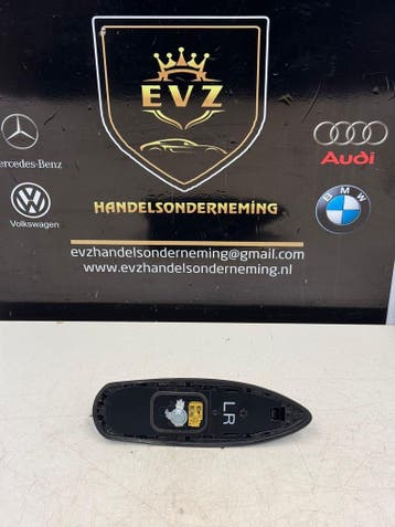 Toyota Yaris Hybride bj.2022 Antenne zwart, Gebruikt, Toyota