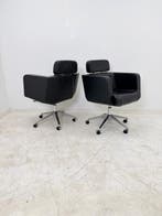 Giroflex 21 6092 Tango vergaderfauteuil zwart leer op wielen, Vergader- of Presentatieruimte, Ophalen of Verzenden, Gebruikt, Stoel